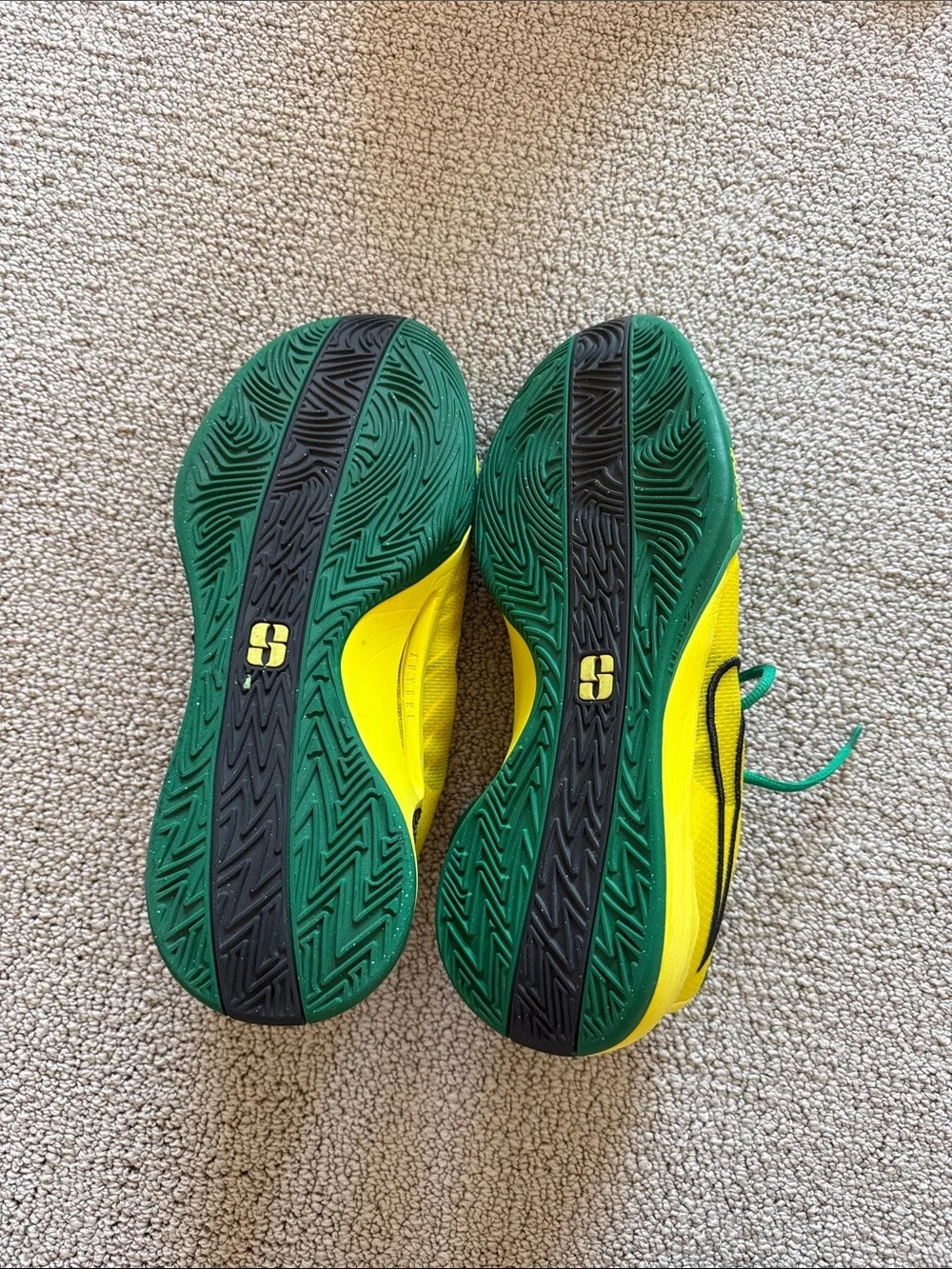 Nike Sabrina 1’s Oregon Ducks woman’s/mens Basketball Shoes